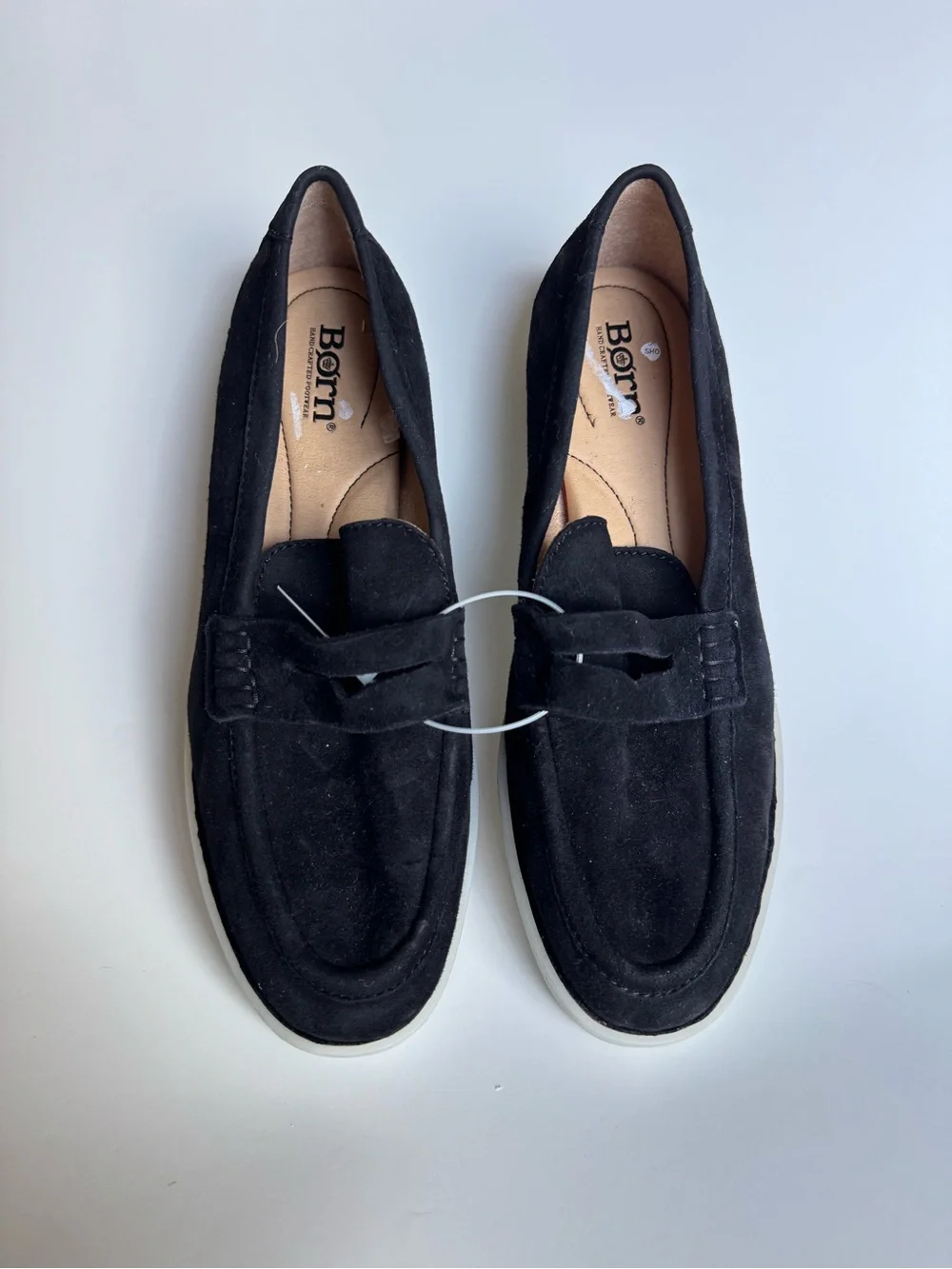 Born upper rubber casual